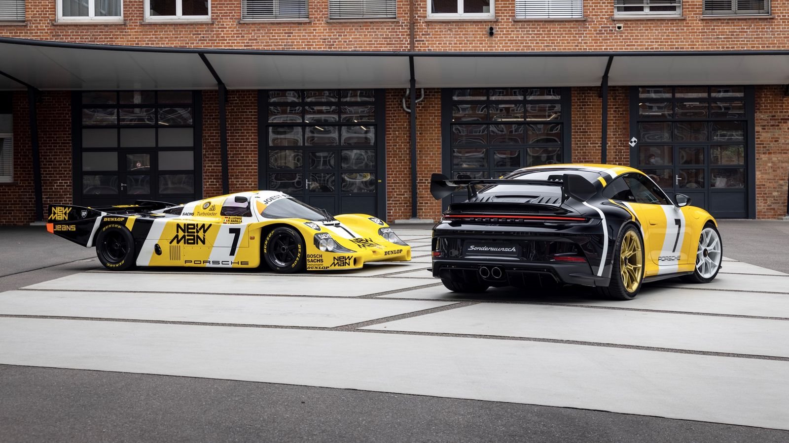 2021 - PORSCHE 911 GT3 BASED ON 956 LE MANS WINNER IN 1985, foto 4