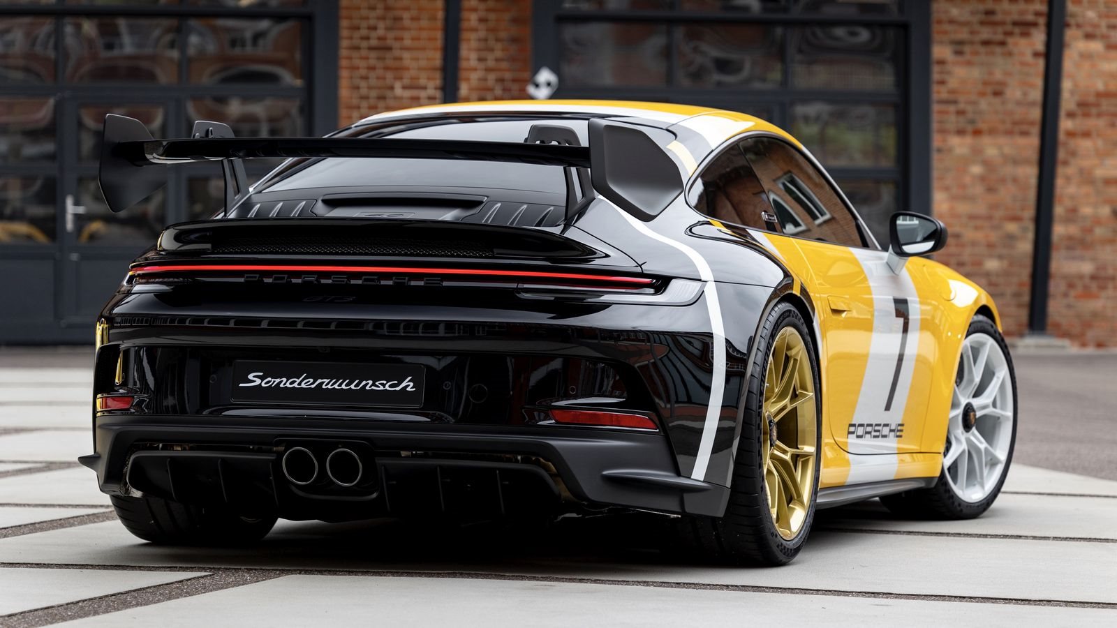 2021 - PORSCHE 911 GT3 BASED ON 956 LE MANS WINNER IN 1985, foto 7