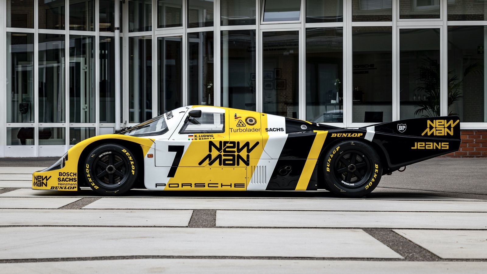 2021 - PORSCHE 911 GT3 BASED ON 956 LE MANS WINNER IN 1985, foto 22