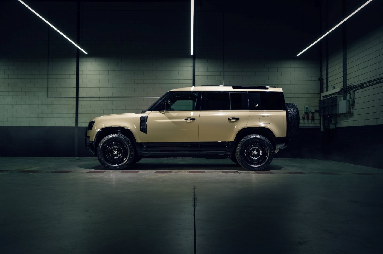 LAND ROVER DEFENDER VALIANCE DAKAR BY HERITAGE CUSTOMS, foto 3