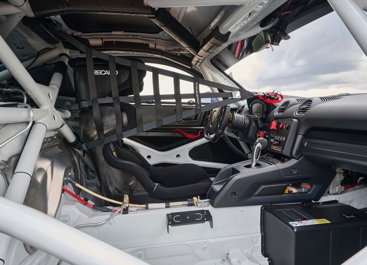 2022 - PORSCHE 718 CAYMAN GT4 RS CLUBSPORT, foto 17