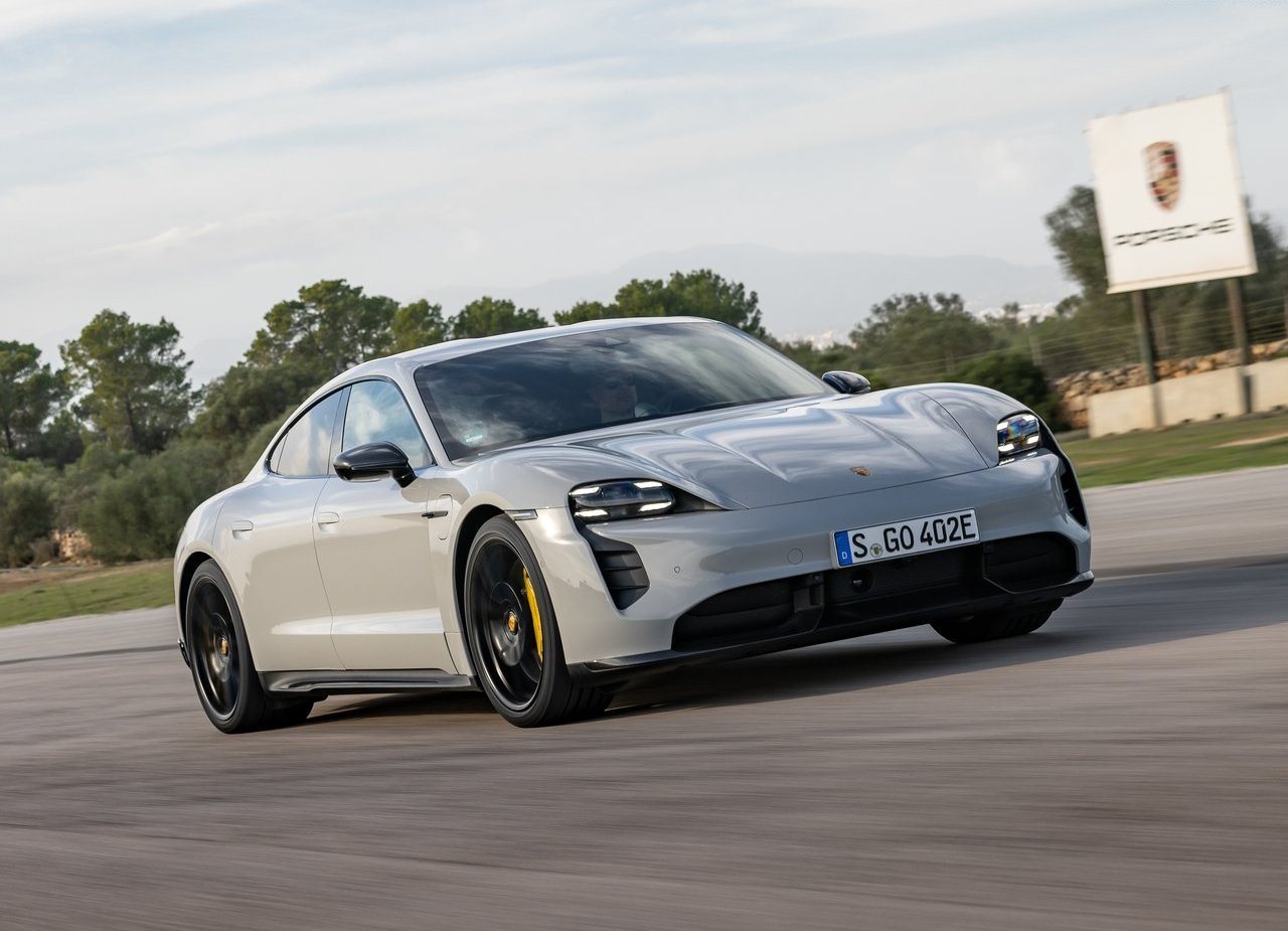 2022 - PORSCHE TAYCAN GTS, foto 12