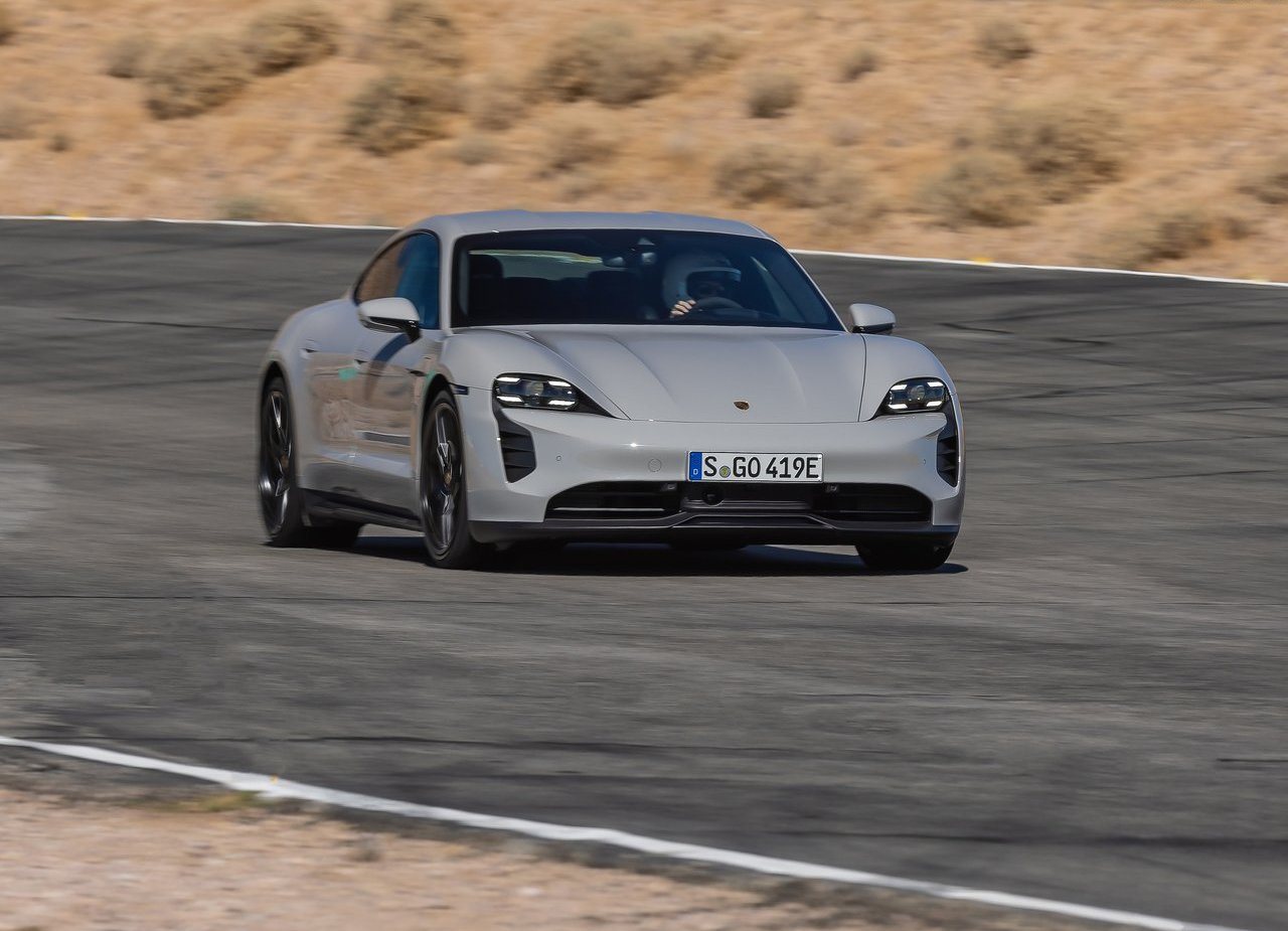 2022 - PORSCHE TAYCAN GTS, foto 13