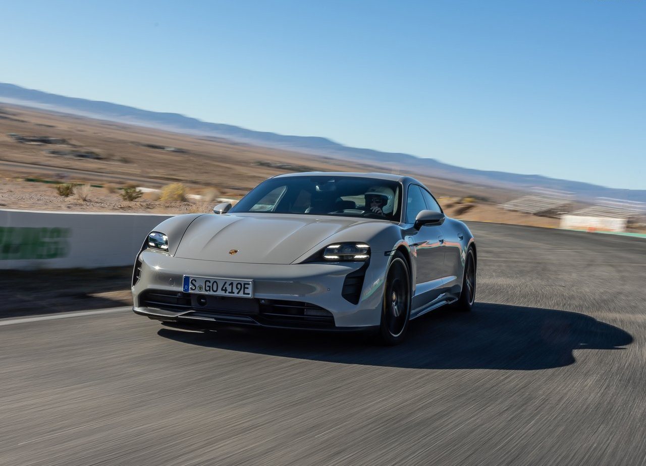 2022 - PORSCHE TAYCAN GTS, foto 18