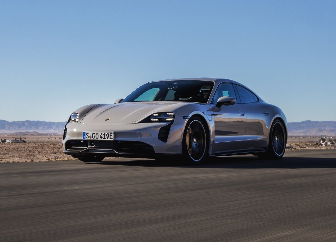 2022 - PORSCHE TAYCAN GTS, foto 19