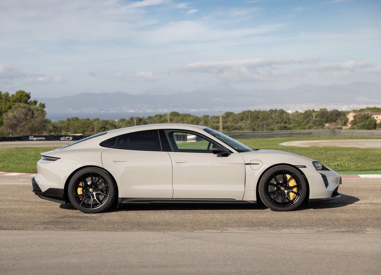 2022 - PORSCHE TAYCAN GTS, foto 26