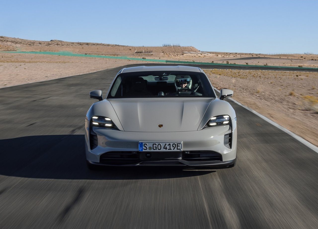 2022 - PORSCHE TAYCAN GTS, foto 39