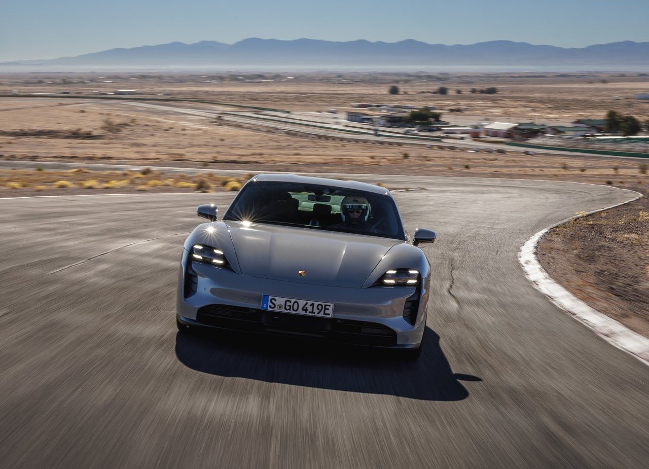 2022 - PORSCHE TAYCAN GTS, foto 42