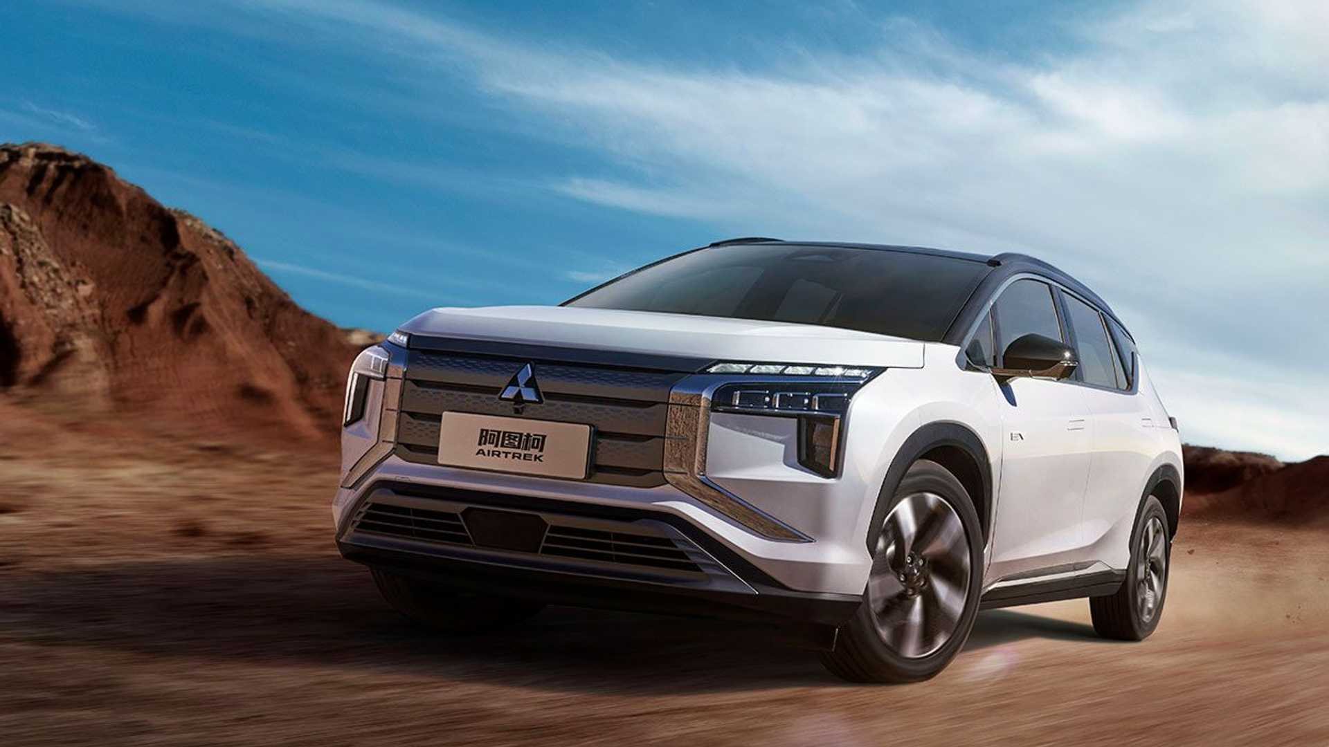 MITSUBISHI AIRTREK, foto 1
