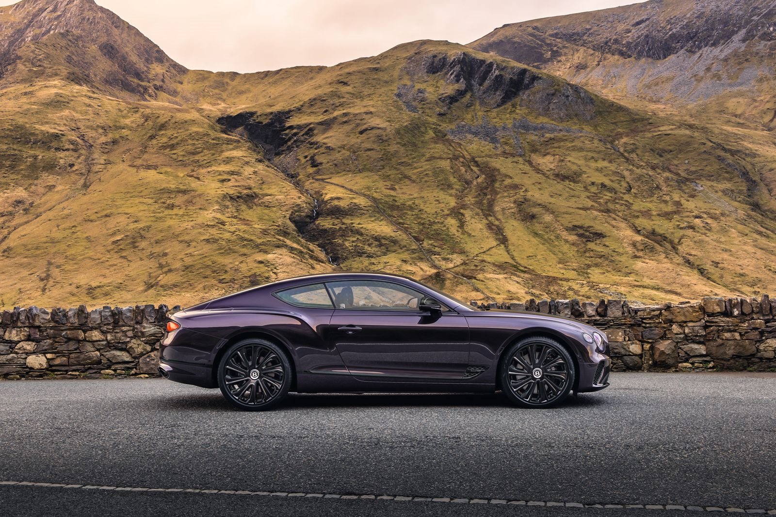 BENTLEY CONTINENTAL GT MULLINER BLACKLINE, foto 2