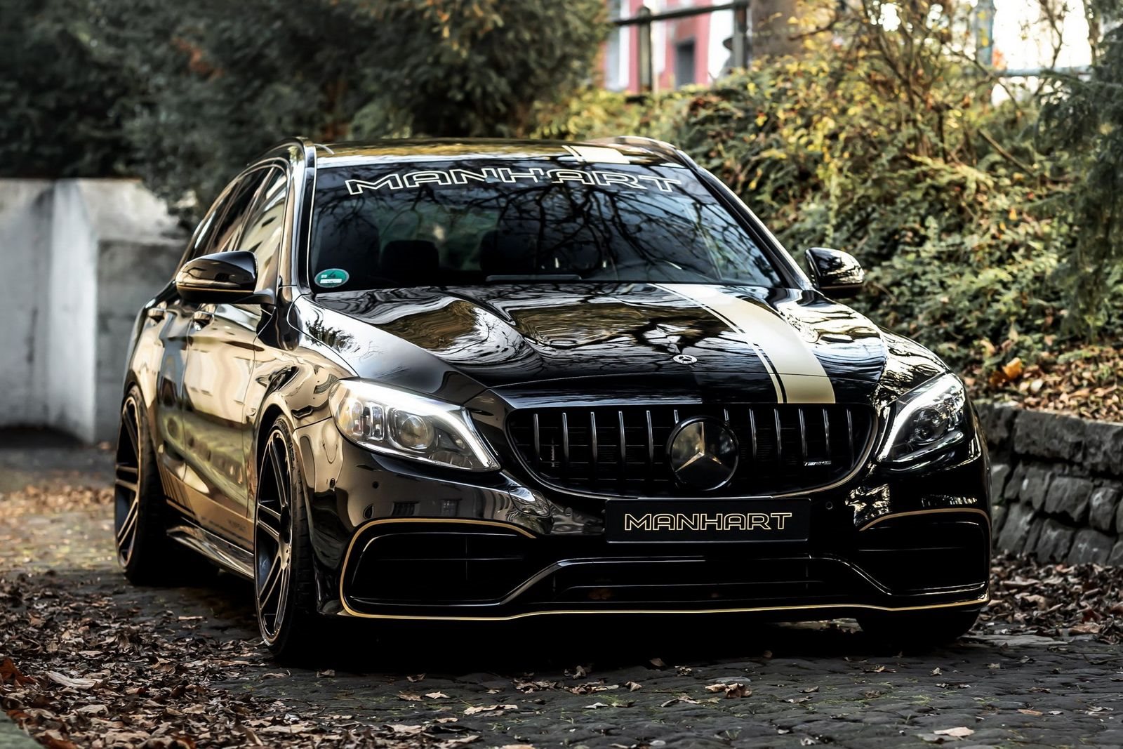 2021 - MERCEDES-AMG CR 700 WAGON BY MANHART, foto 2