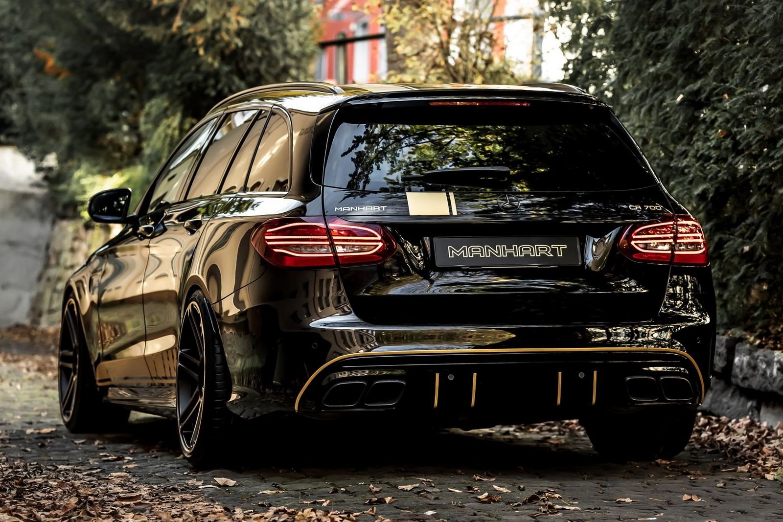 2021 - MERCEDES-AMG CR 700 WAGON BY MANHART, foto 6