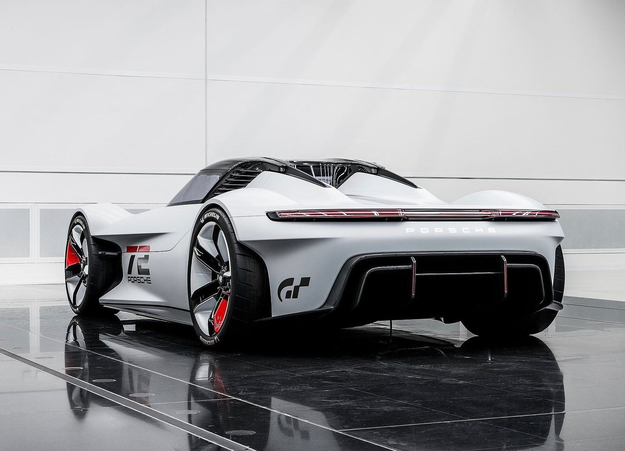 2022 - PORSCHE VISION GRAN TURISMO CONCEPT, foto 4