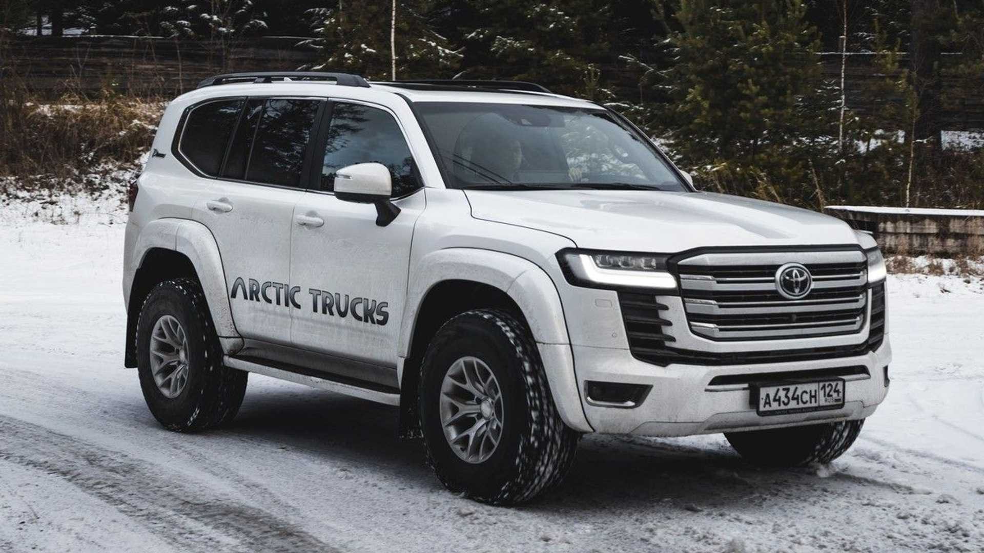 TOYOTA LAND CRUISER BY ARCTIC TRUCKS, foto 1