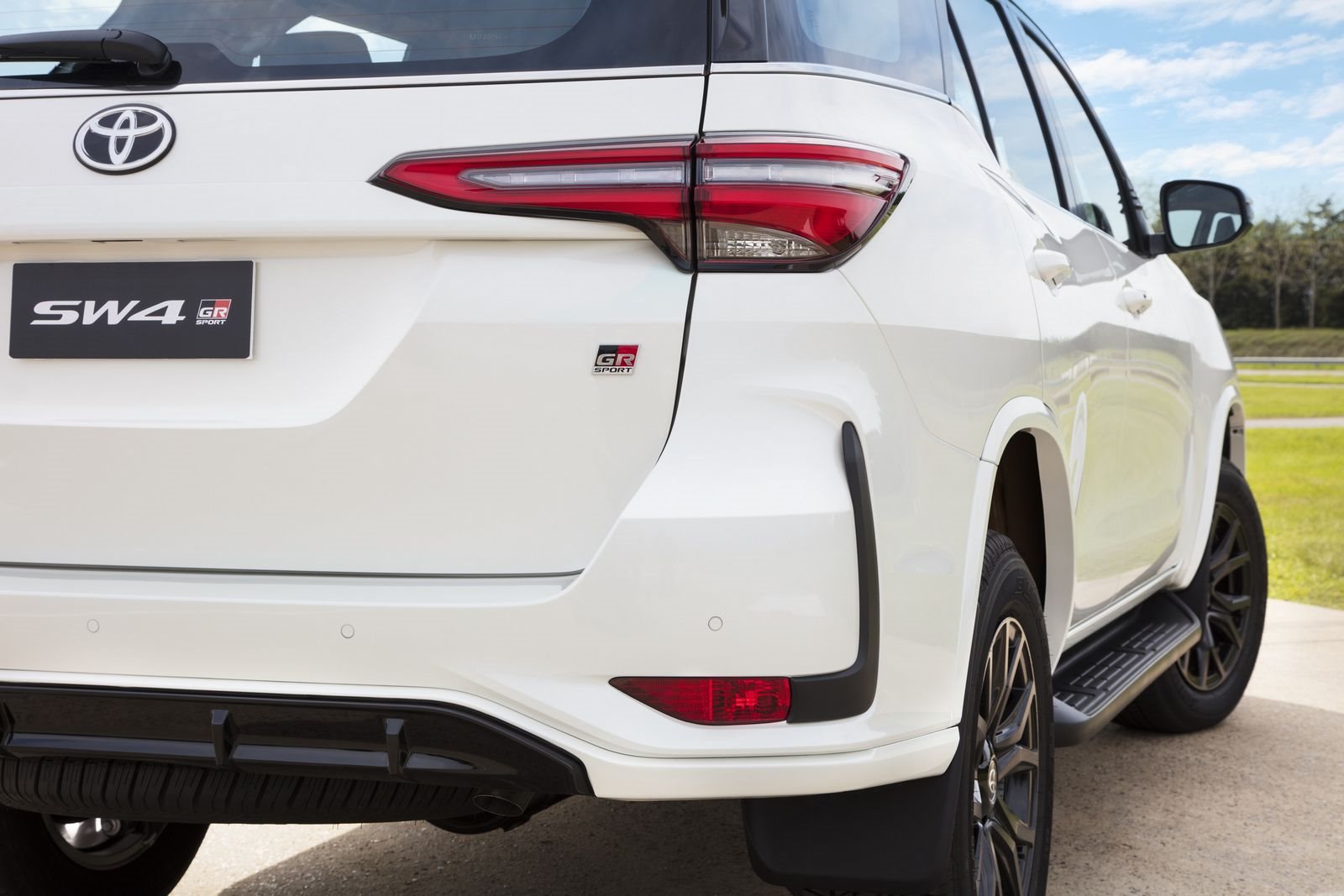 TOYOTA SW4 GR-S, foto 16