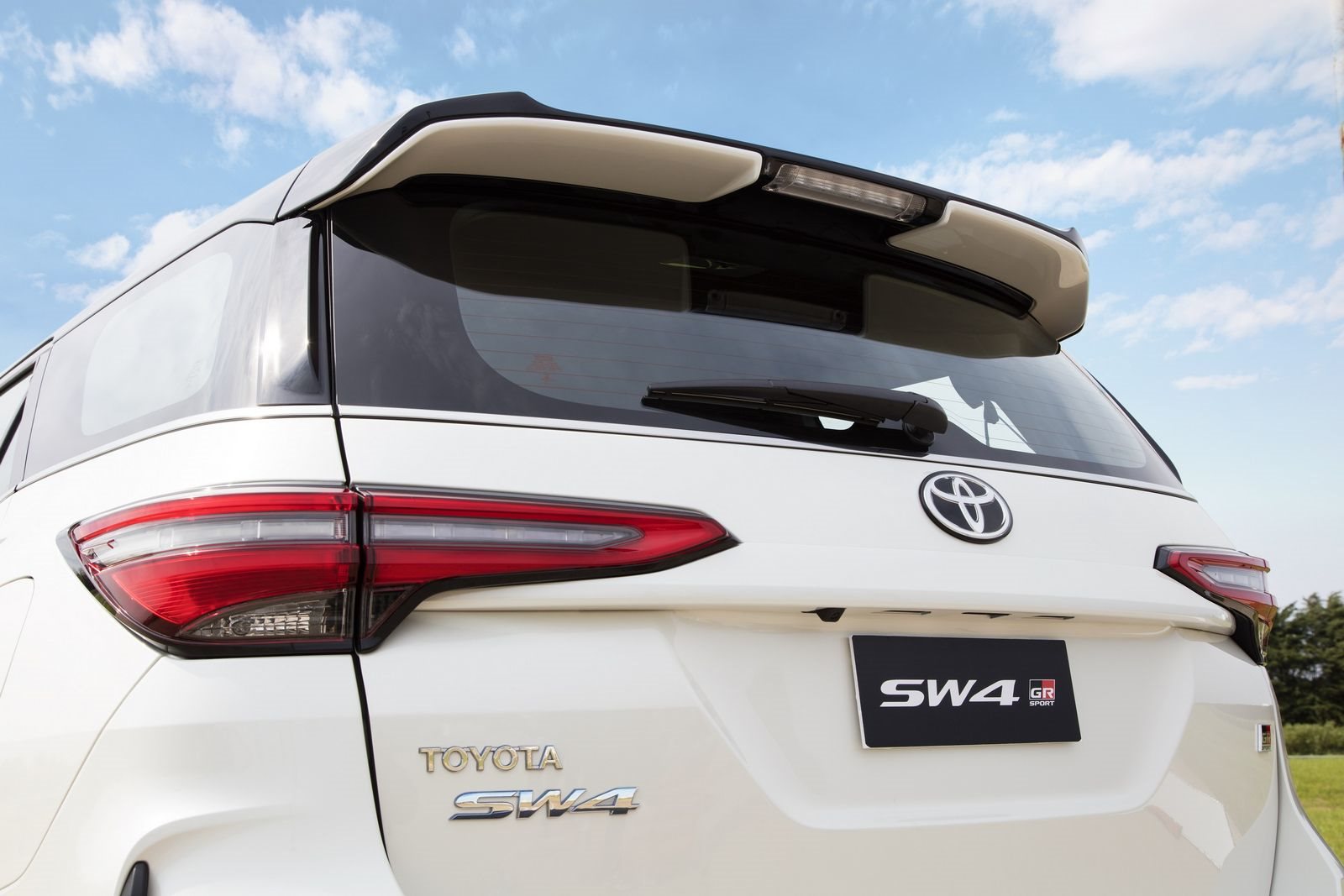 TOYOTA SW4 GR-S, foto 17