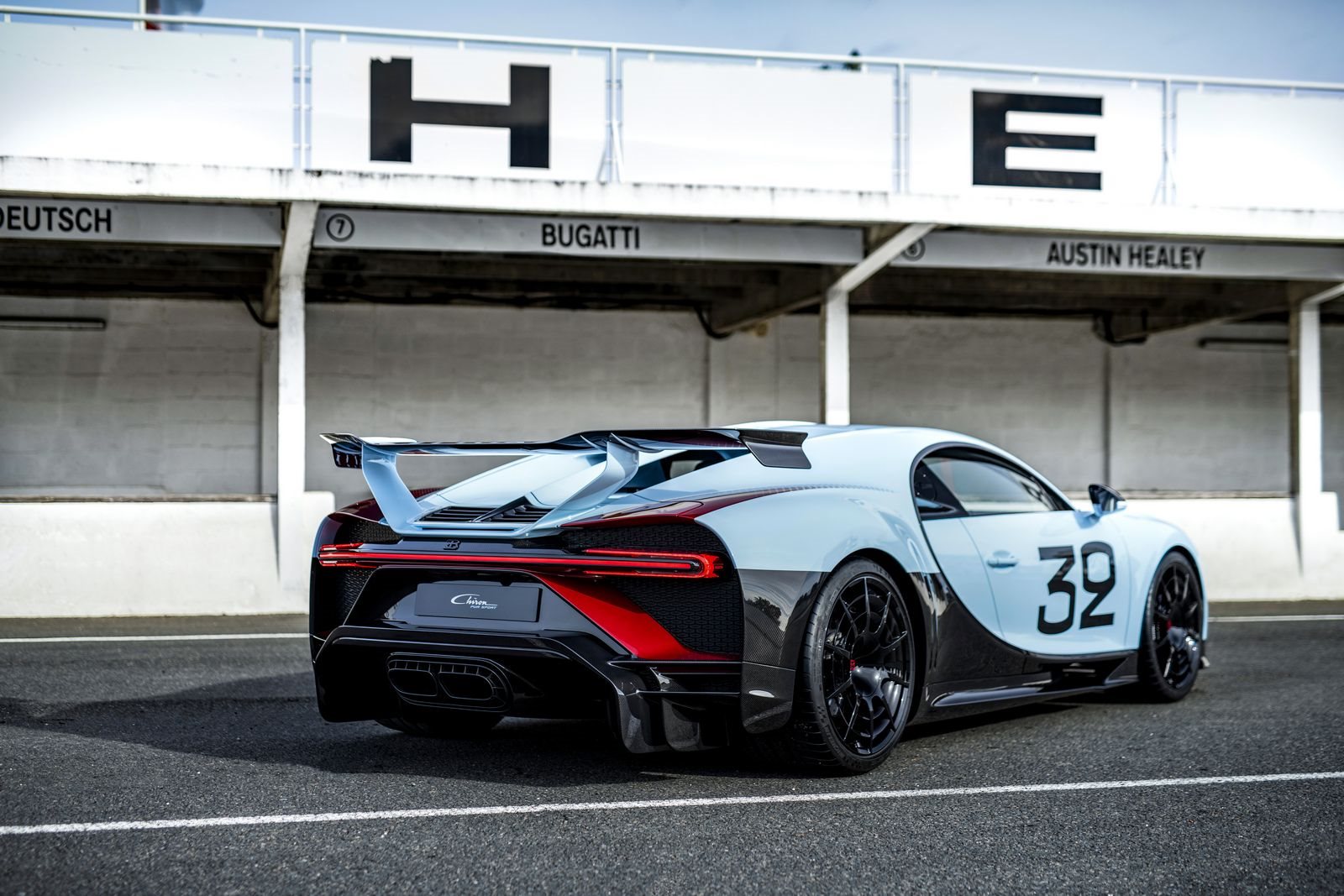 BUGATTI CHIRON PUR SPORT BY BUGATTI SUR MESURE, foto 2