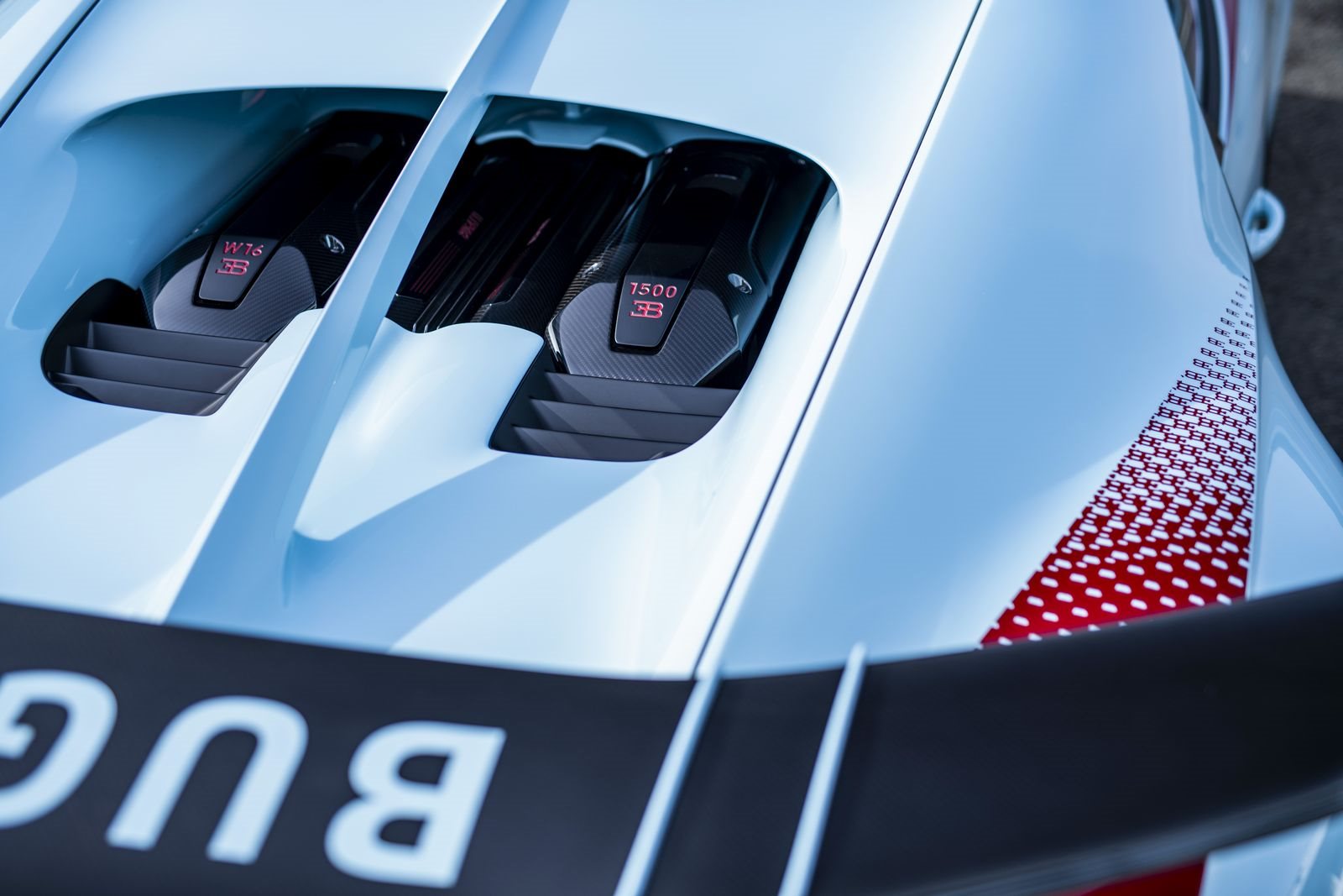 BUGATTI CHIRON PUR SPORT BY BUGATTI SUR MESURE, foto 6
