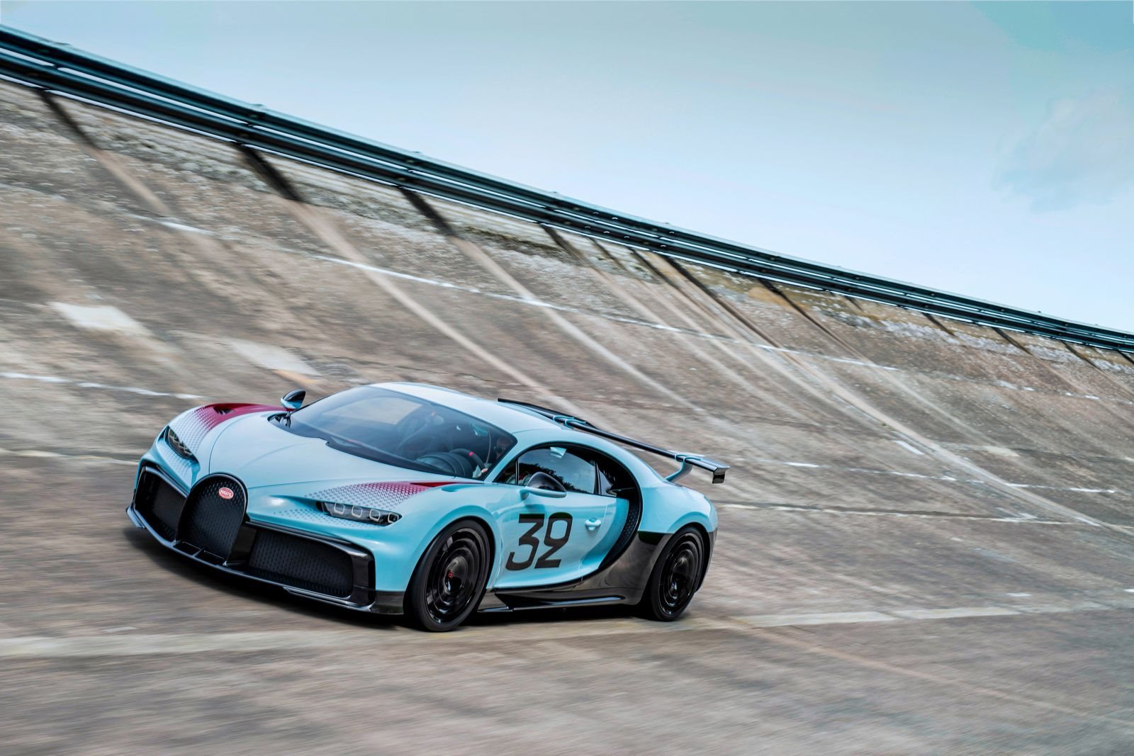 BUGATTI CHIRON PUR SPORT BY BUGATTI SUR MESURE, foto 19