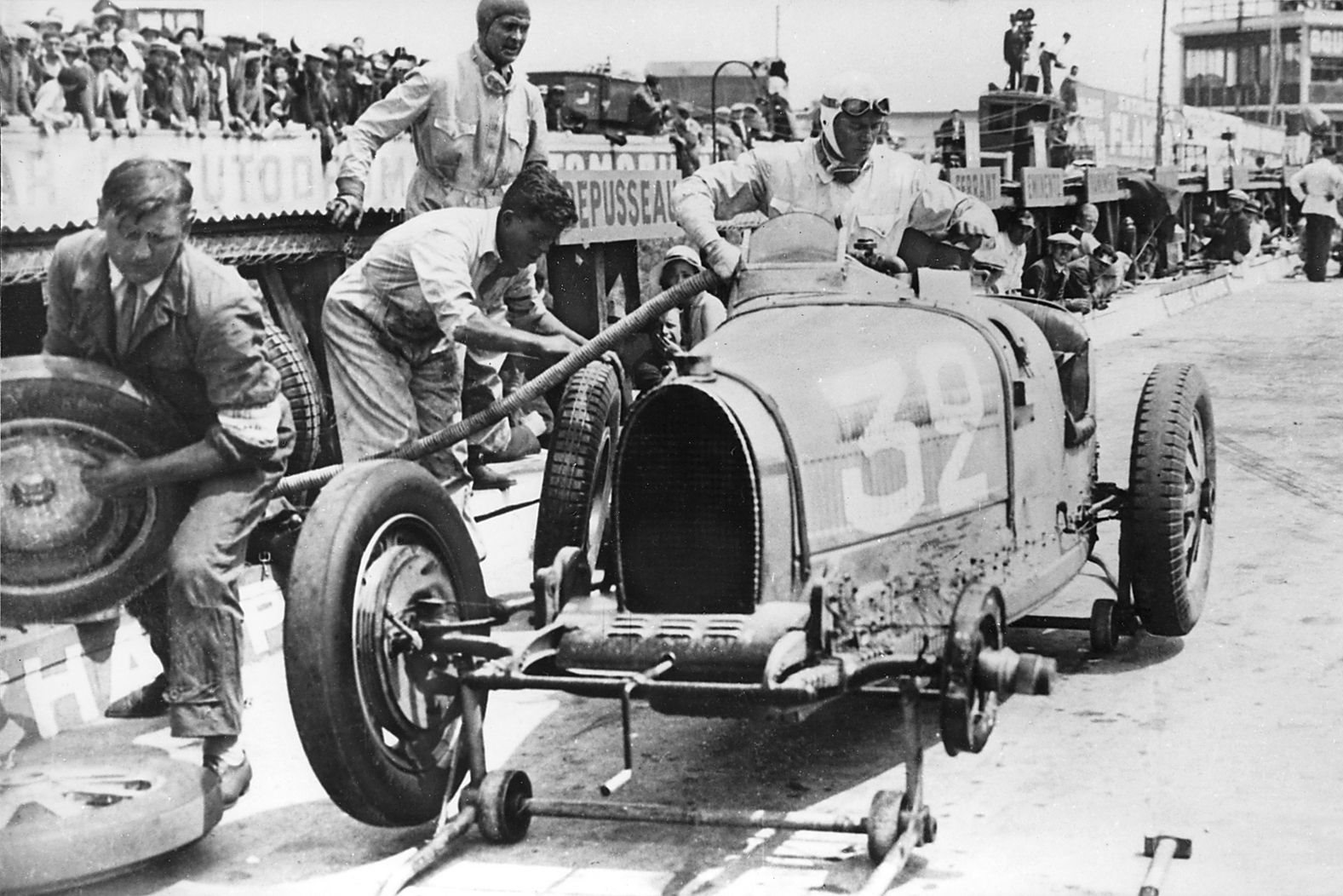 BUGATTI CHIRON PUR SPORT BY BUGATTI SUR MESURE, foto 26