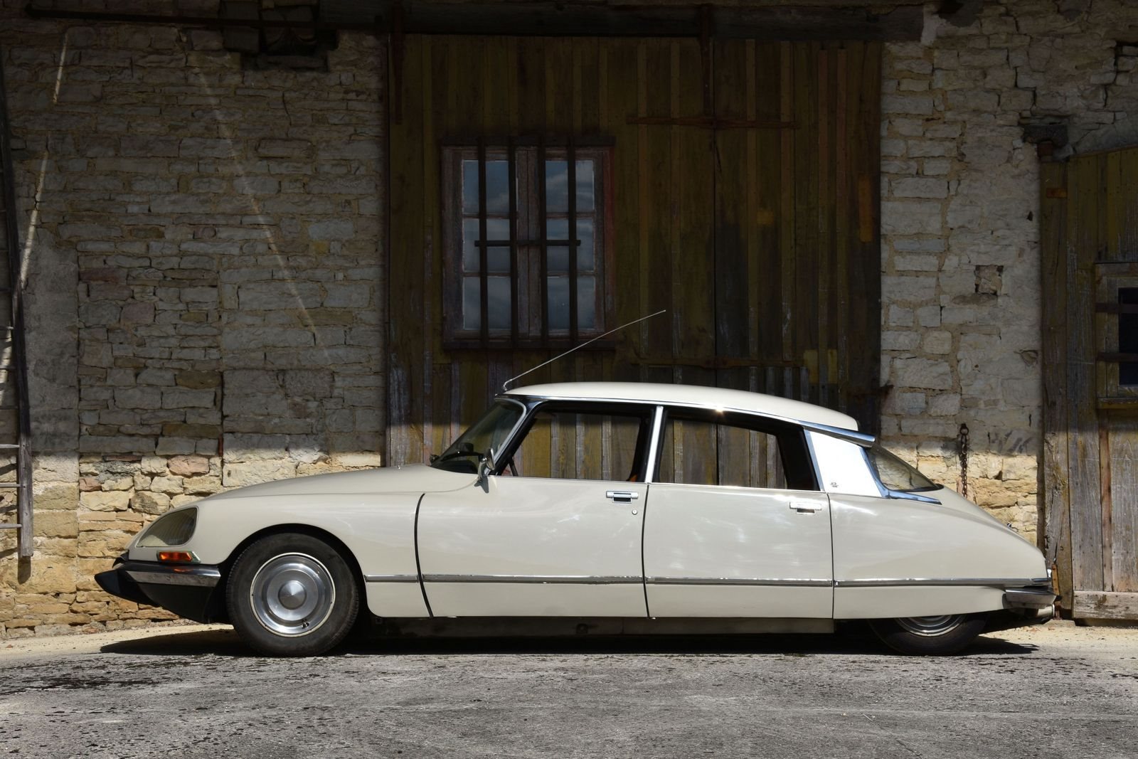 1971 - CITROËN DS 20 PALLAS BLANC MEIGE, foto 2