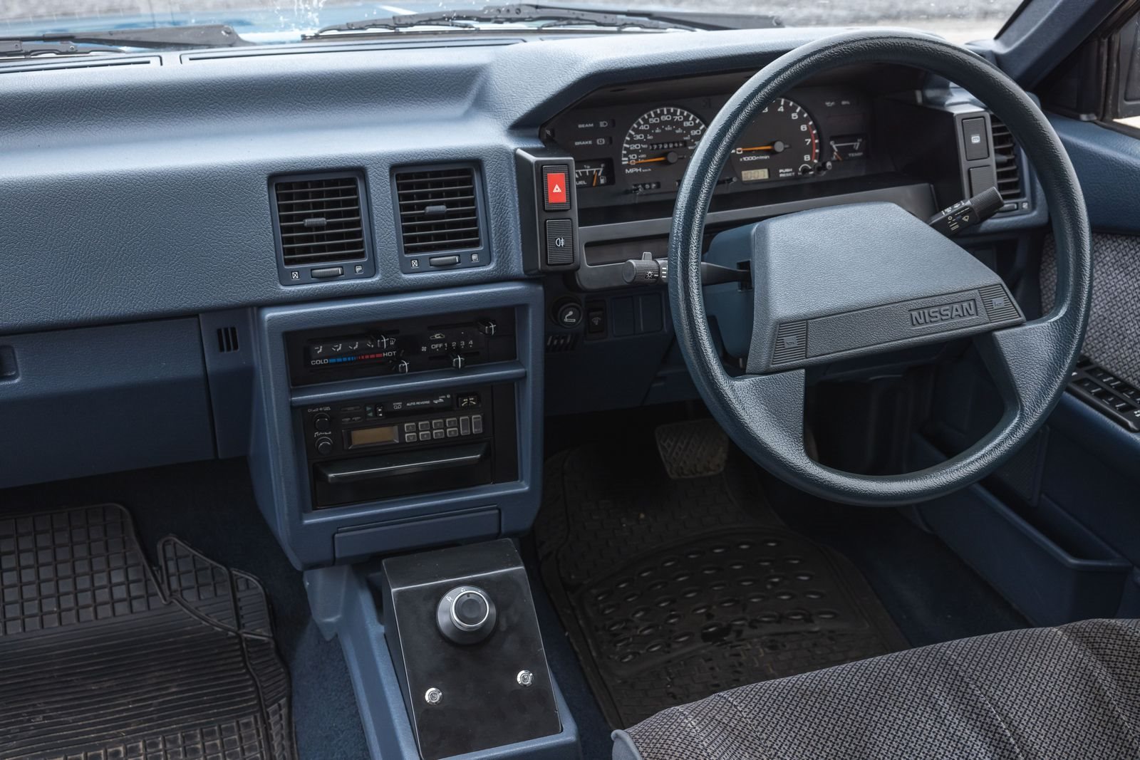 NISSAN NEWBIRD, foto 14