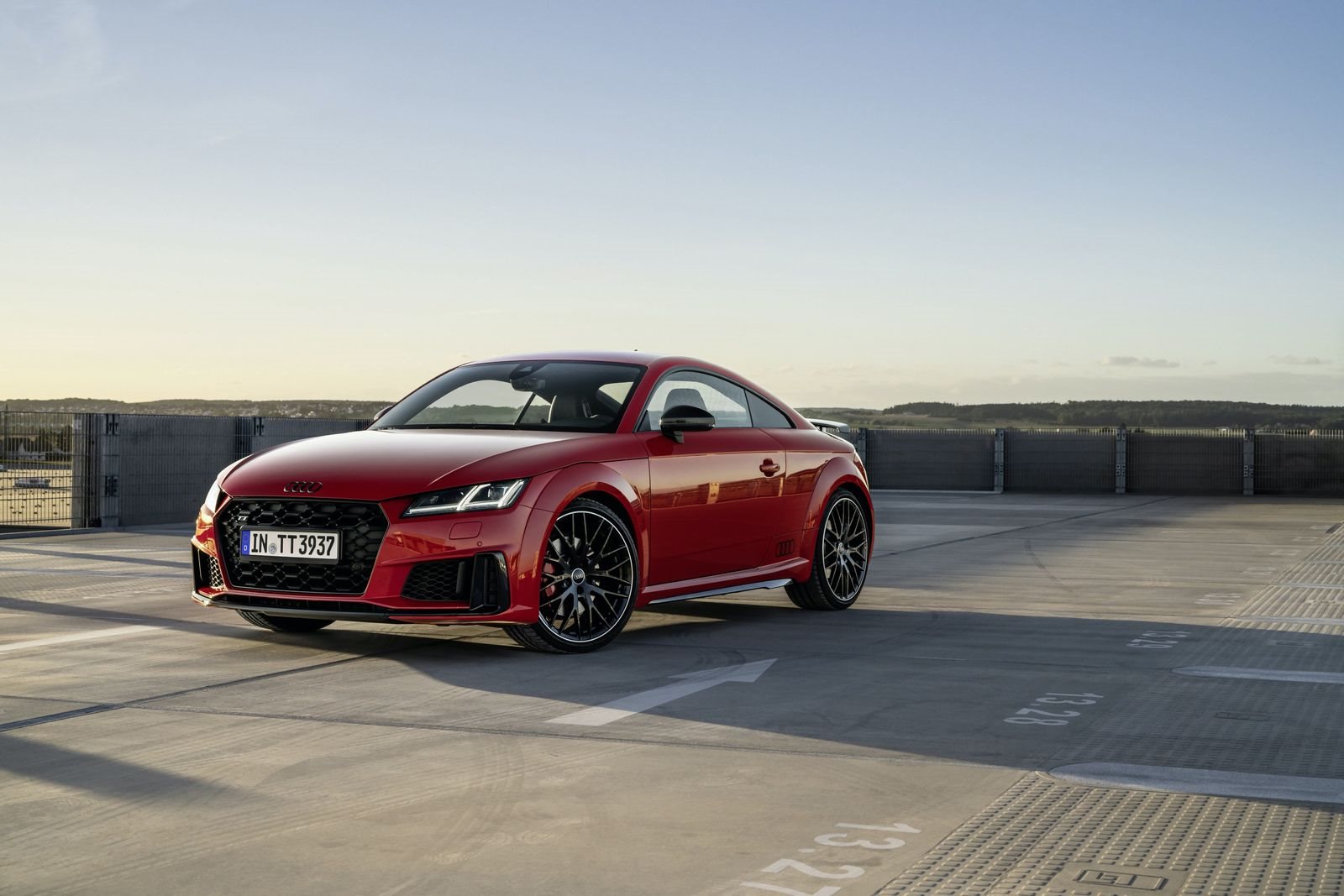 AUDI TT COUPE TOURIST TROPHY EDITION, foto 1
