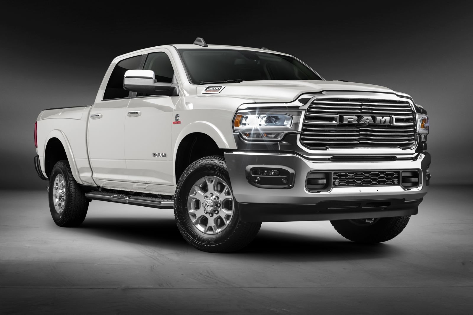RAM 2500 LARAMIE & 1500 REBEL, foto 1