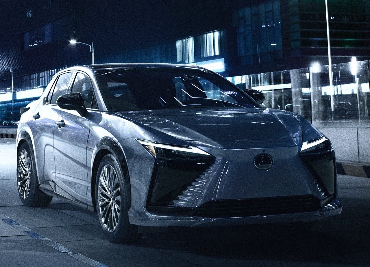 LEXUS RZ 450e, foto 3