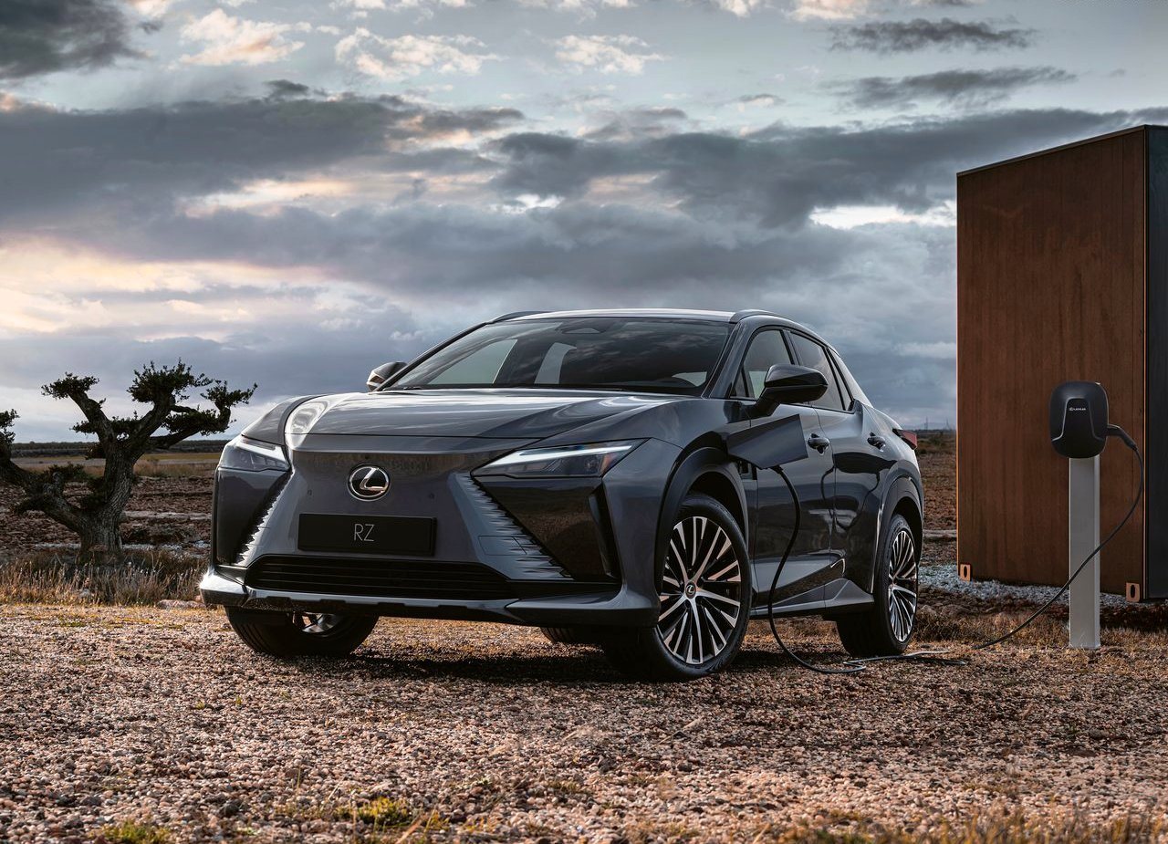LEXUS RZ 450e, foto 4