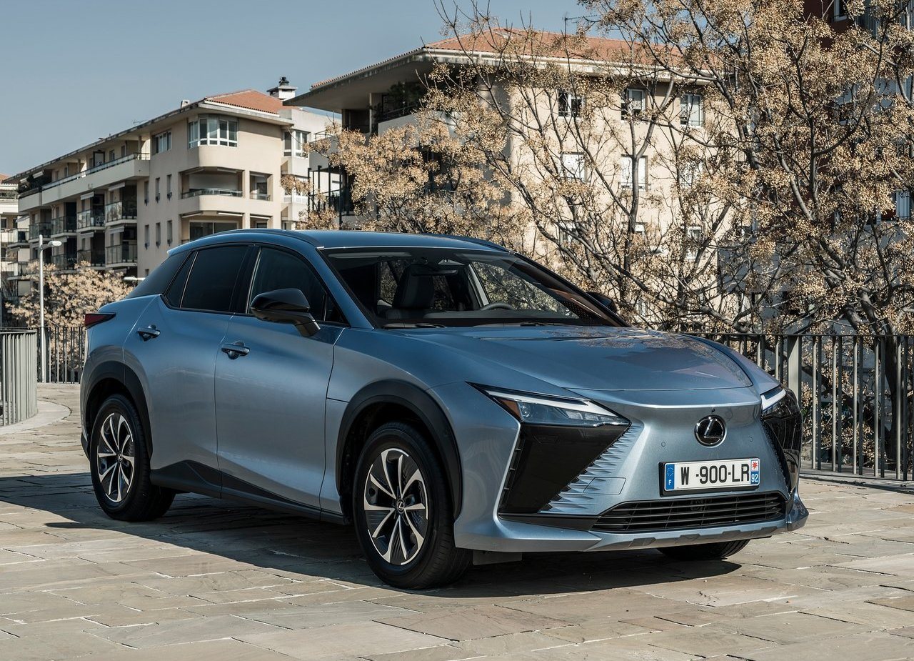 LEXUS RZ 450e, foto 10