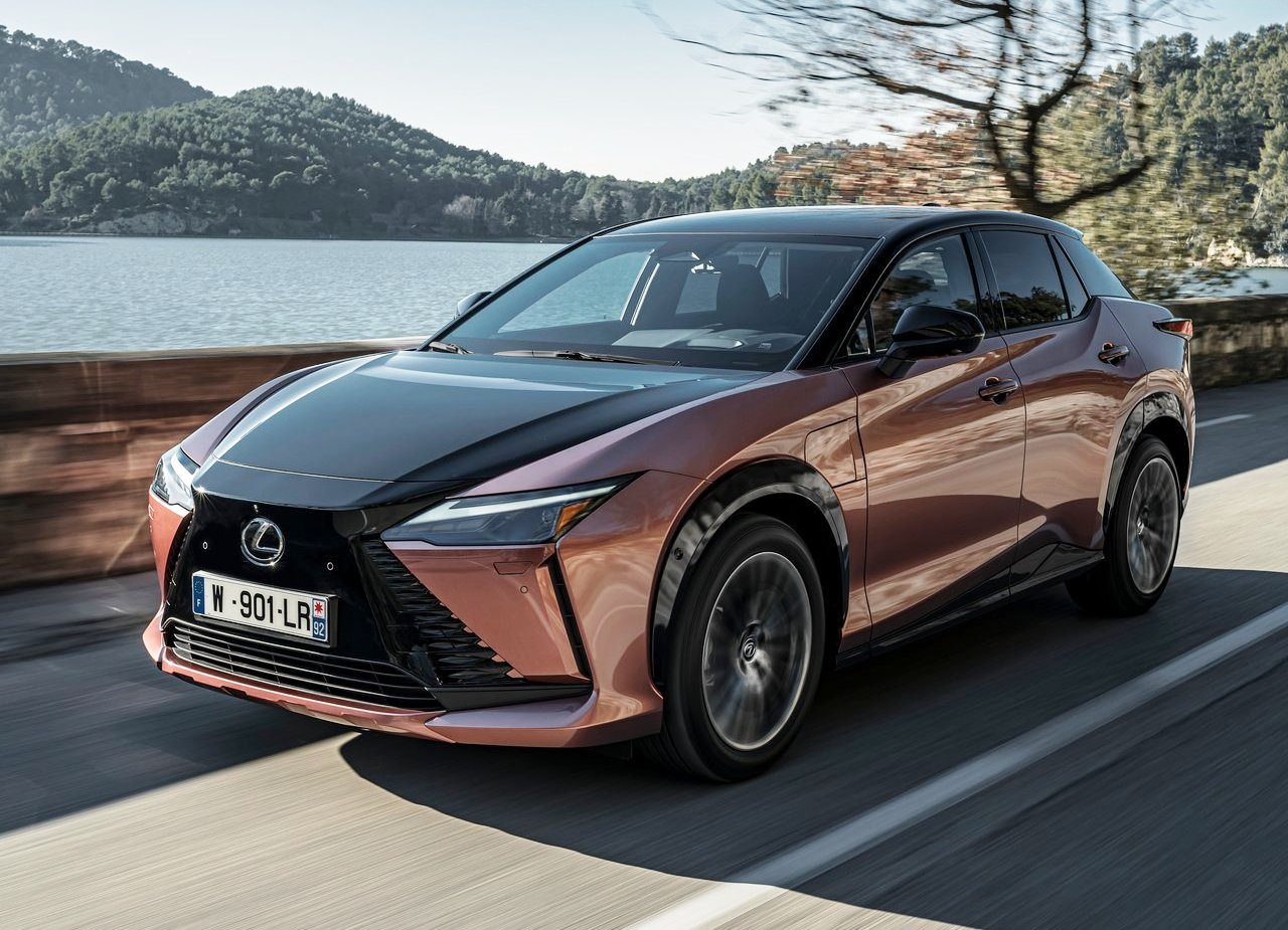LEXUS RZ 450e, foto 13