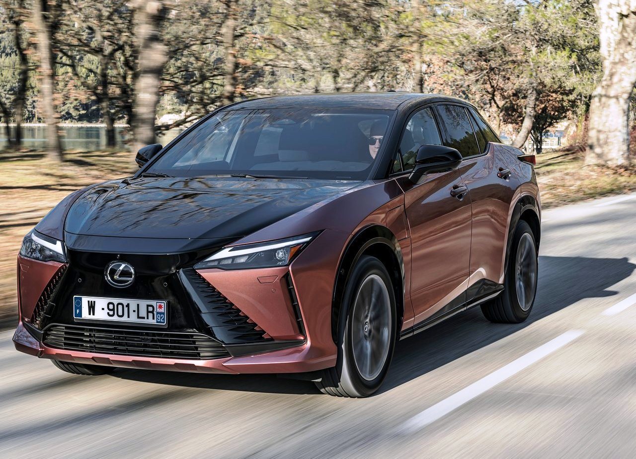 LEXUS RZ 450e, foto 14