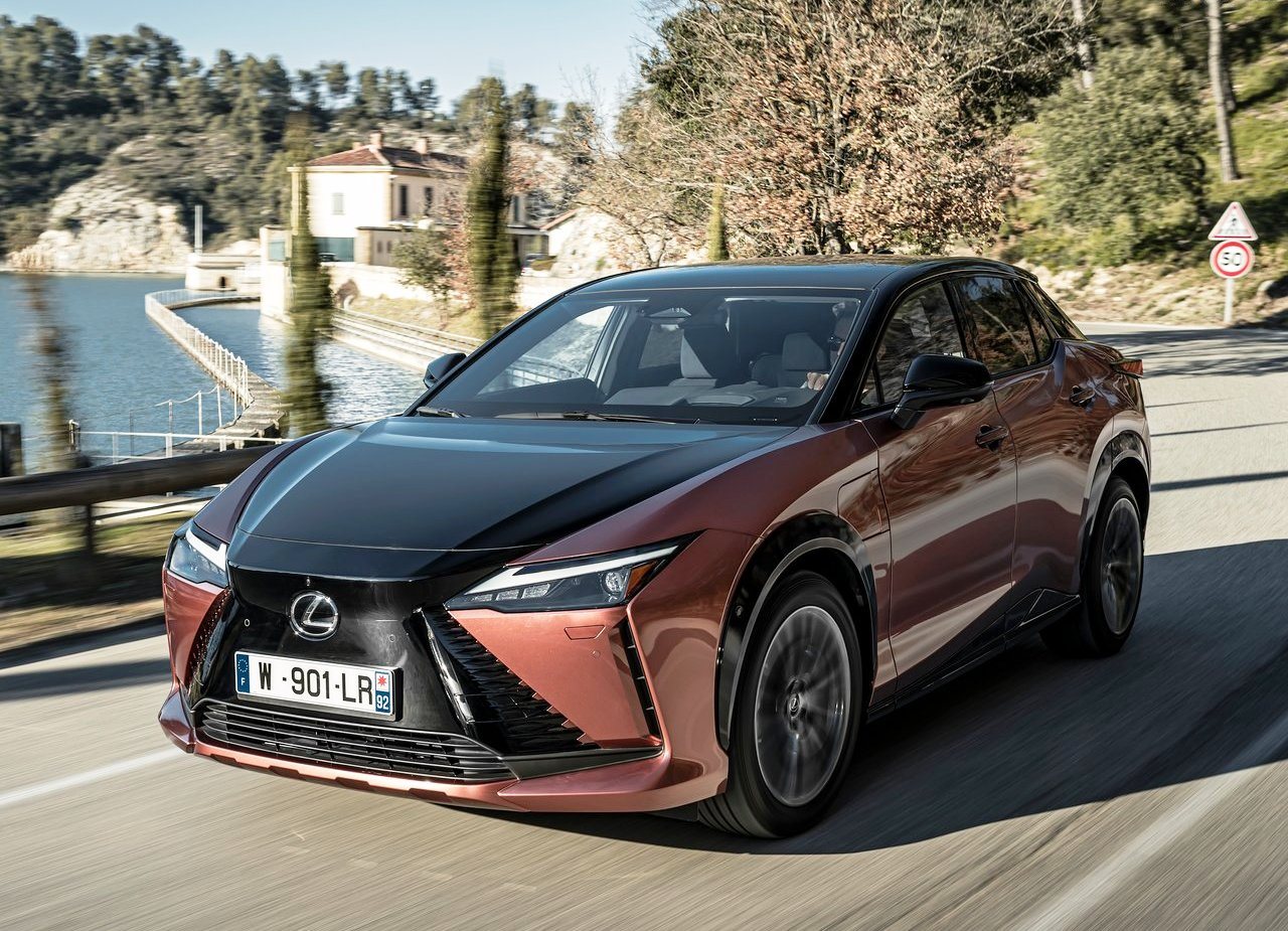 LEXUS RZ 450e, foto 15