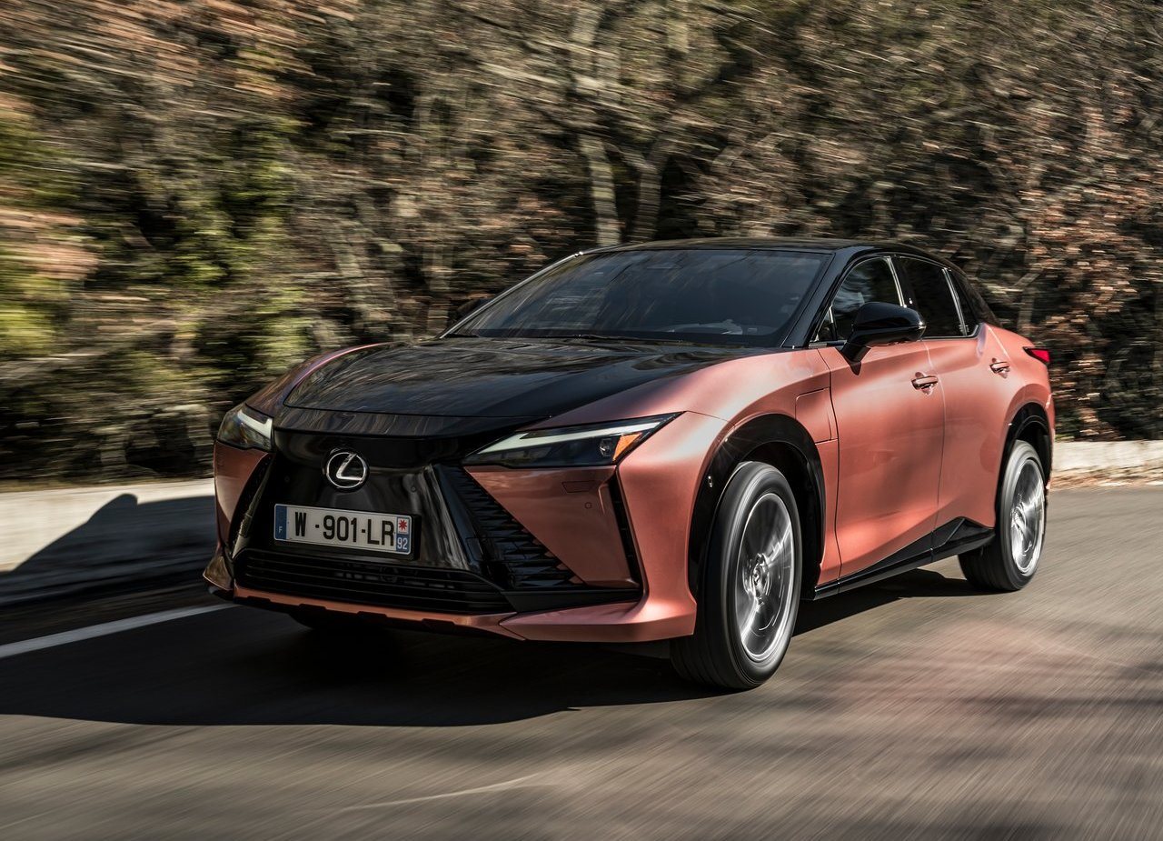 LEXUS RZ 450e, foto 24