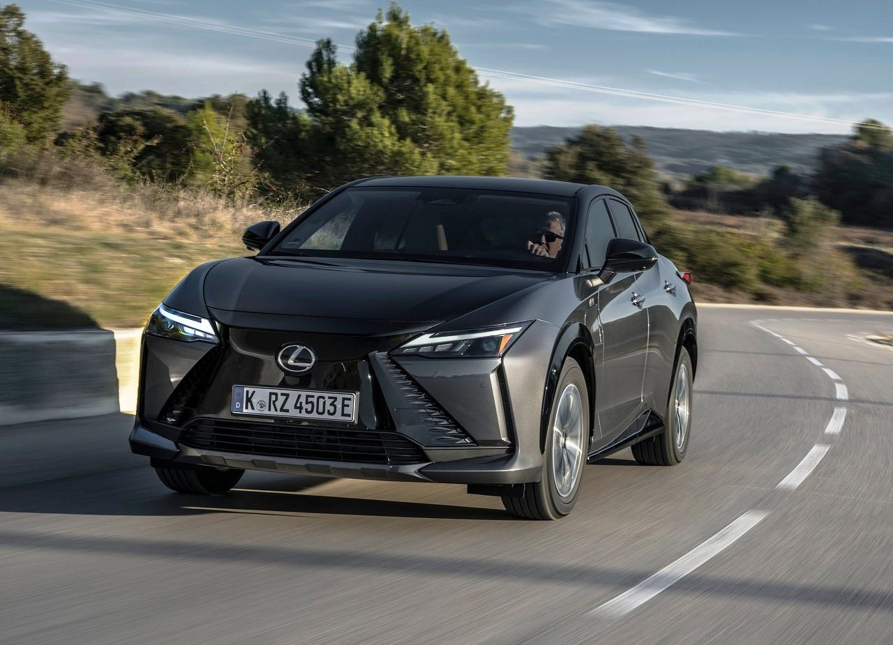 LEXUS RZ 450e, foto 39