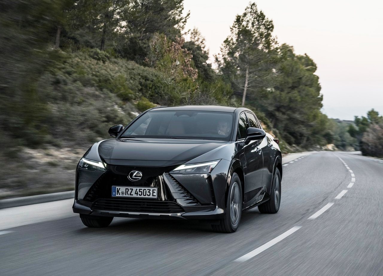 LEXUS RZ 450e, foto 40