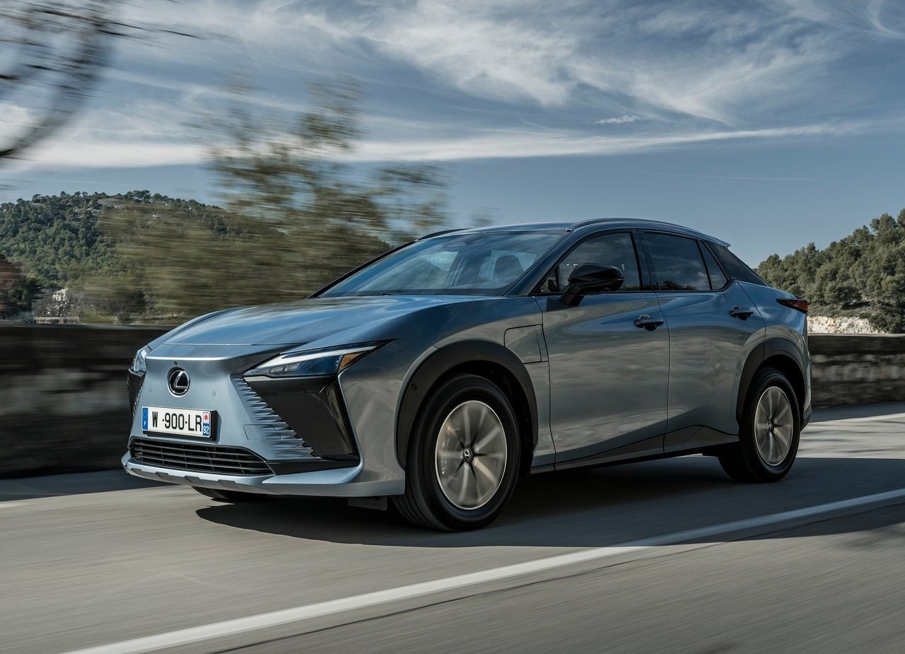 LEXUS RZ 450e, foto 46