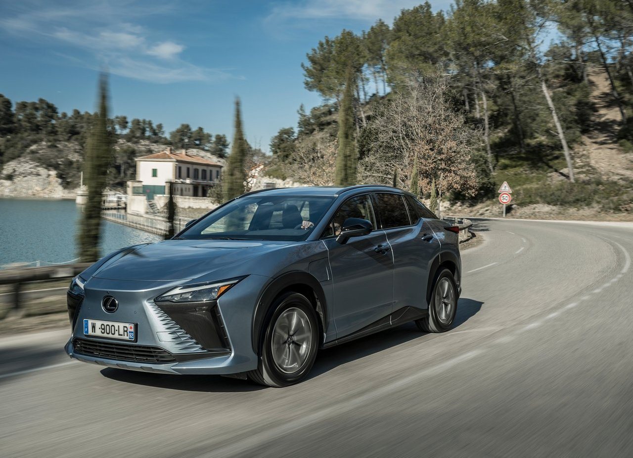 LEXUS RZ 450e, foto 50