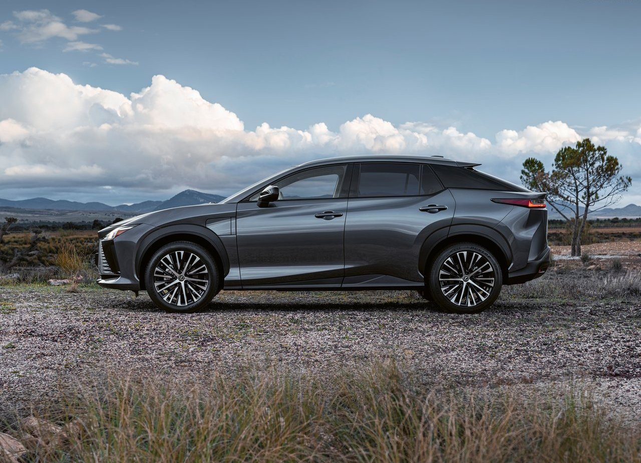 LEXUS RZ 450e, foto 51