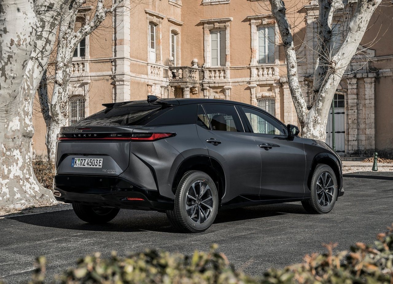 LEXUS RZ 450e, foto 64