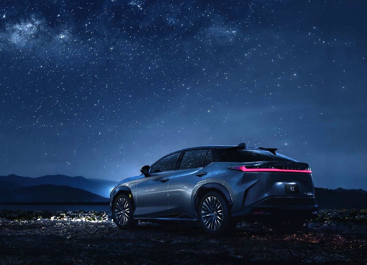 LEXUS RZ 450e, foto 66