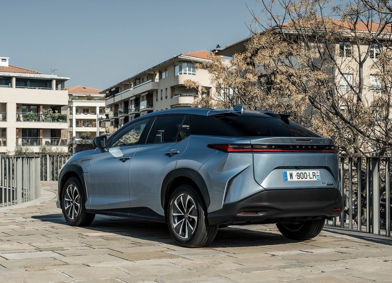 LEXUS RZ 450e, foto 67