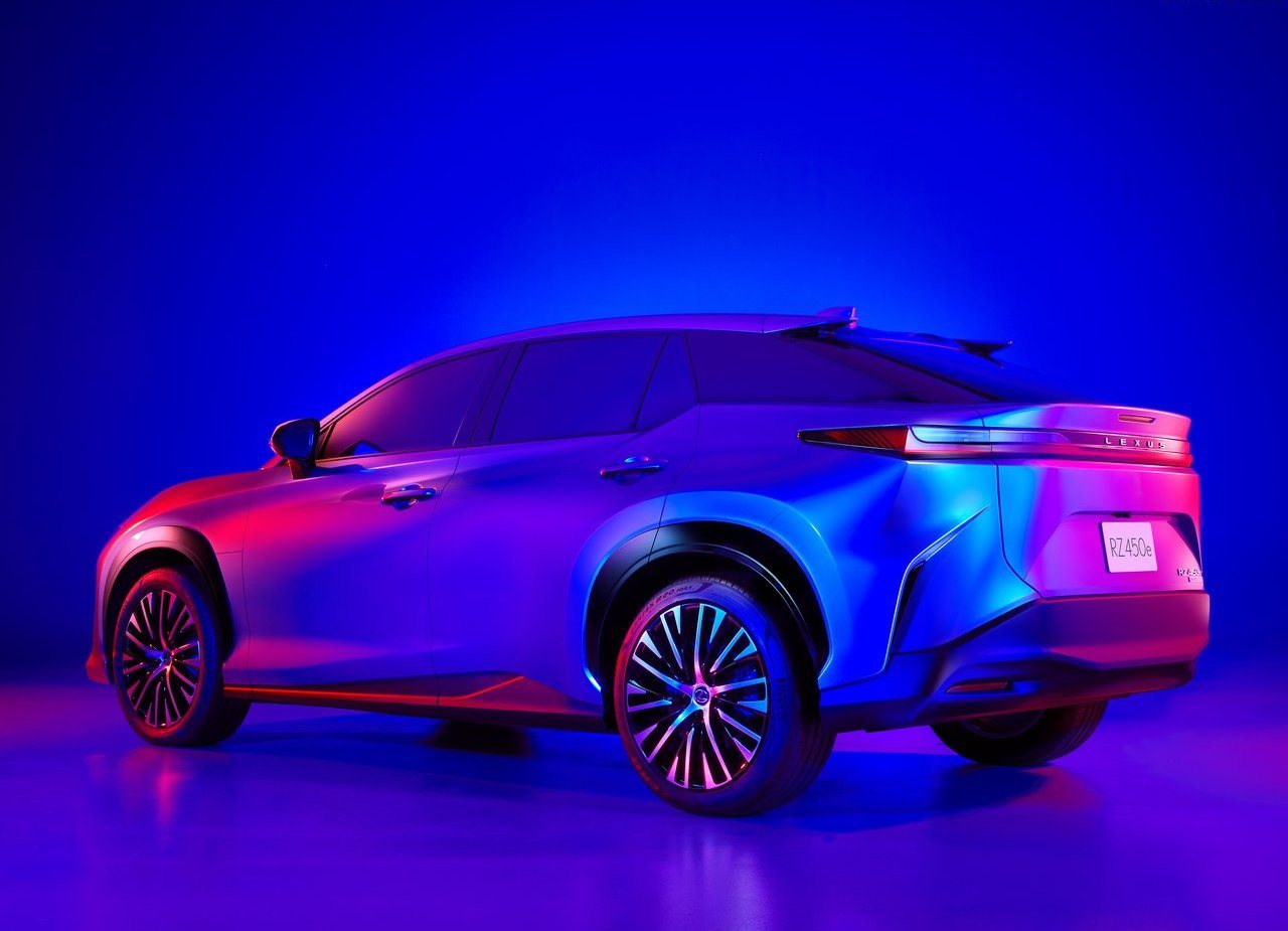 LEXUS RZ 450e, foto 71