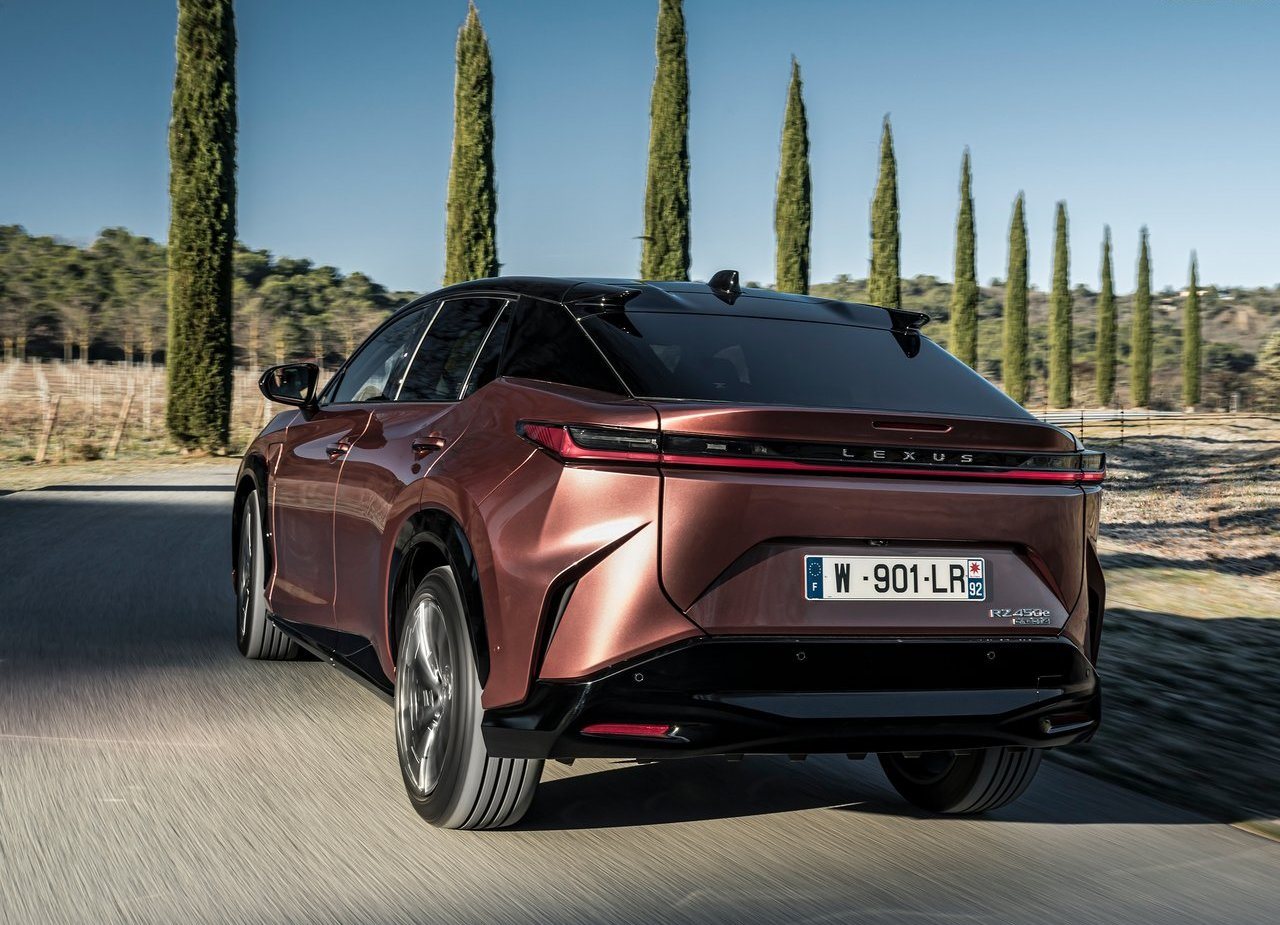 LEXUS RZ 450e, foto 72