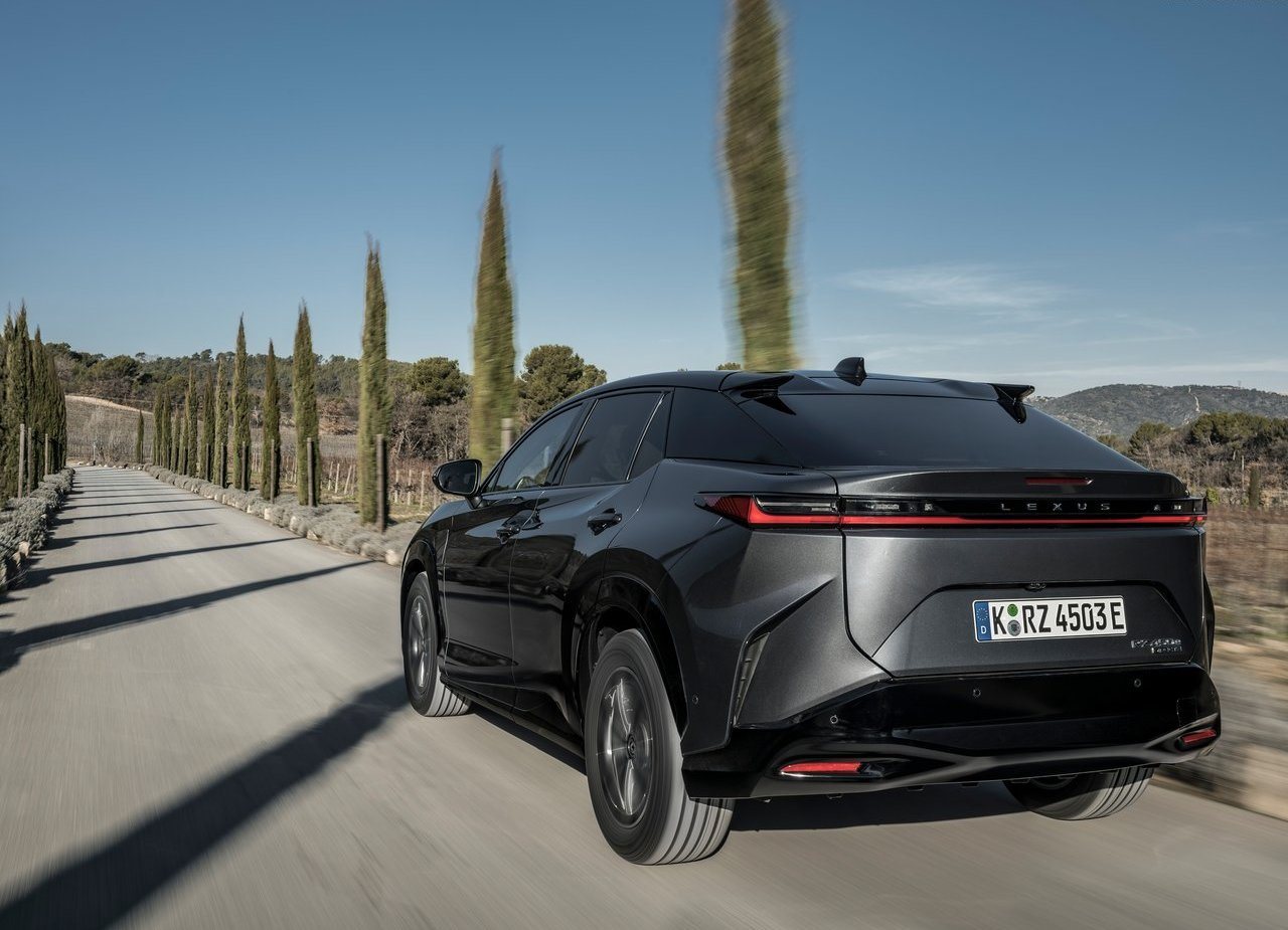 LEXUS RZ 450e, foto 83
