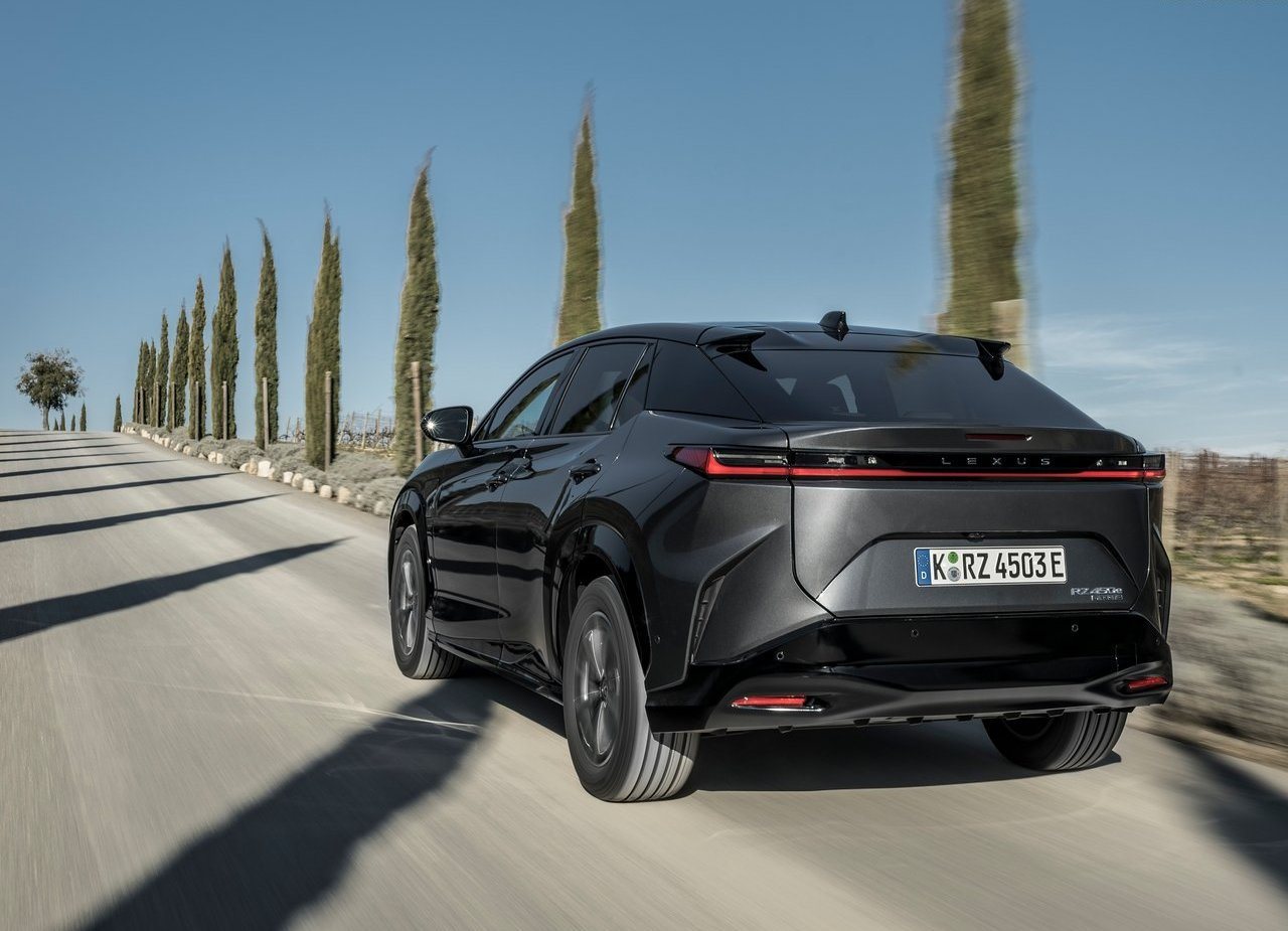 LEXUS RZ 450e, foto 85