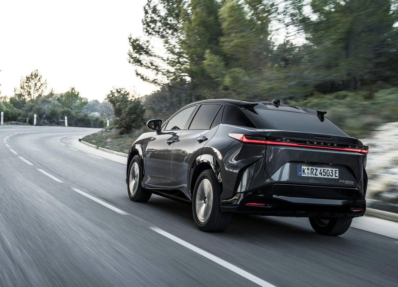 LEXUS RZ 450e, foto 88