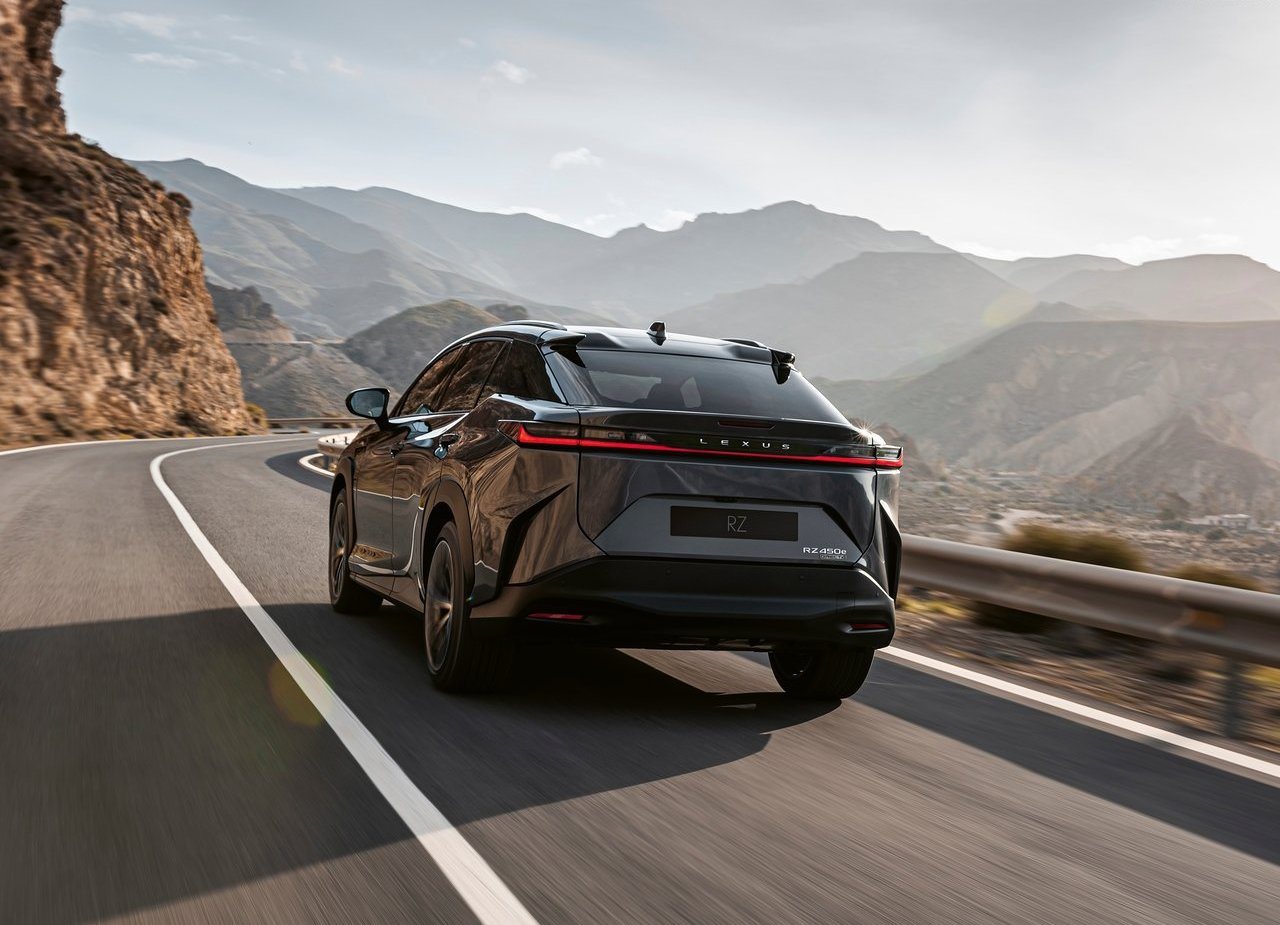 LEXUS RZ 450e, foto 89