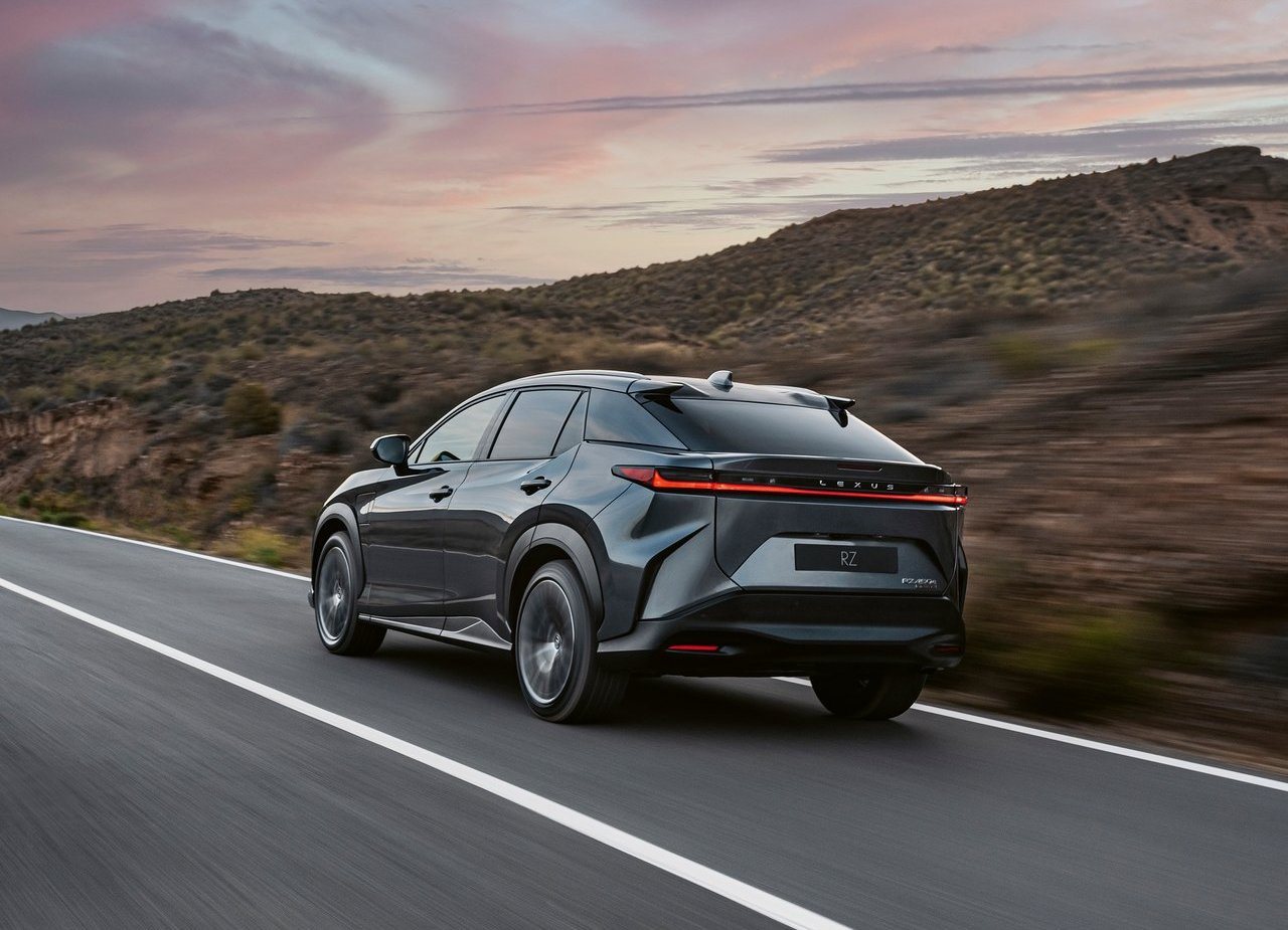 LEXUS RZ 450e, foto 91